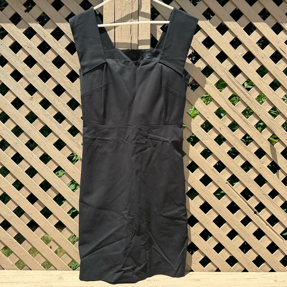 Roland Mouret x Banana Republic
